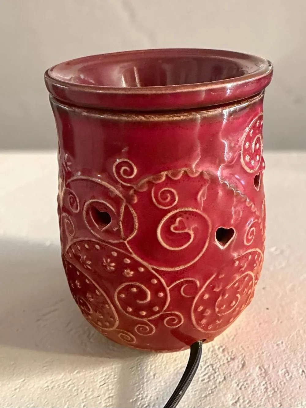 Scentsy- Love Heals Full-size Red Wax Warmer
